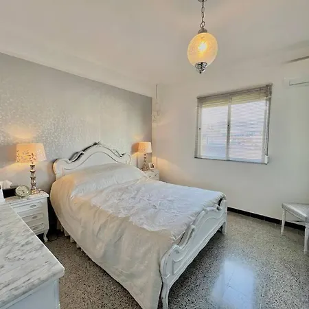 Cozy Three-bedroom 12 Minutes From Fuengirola